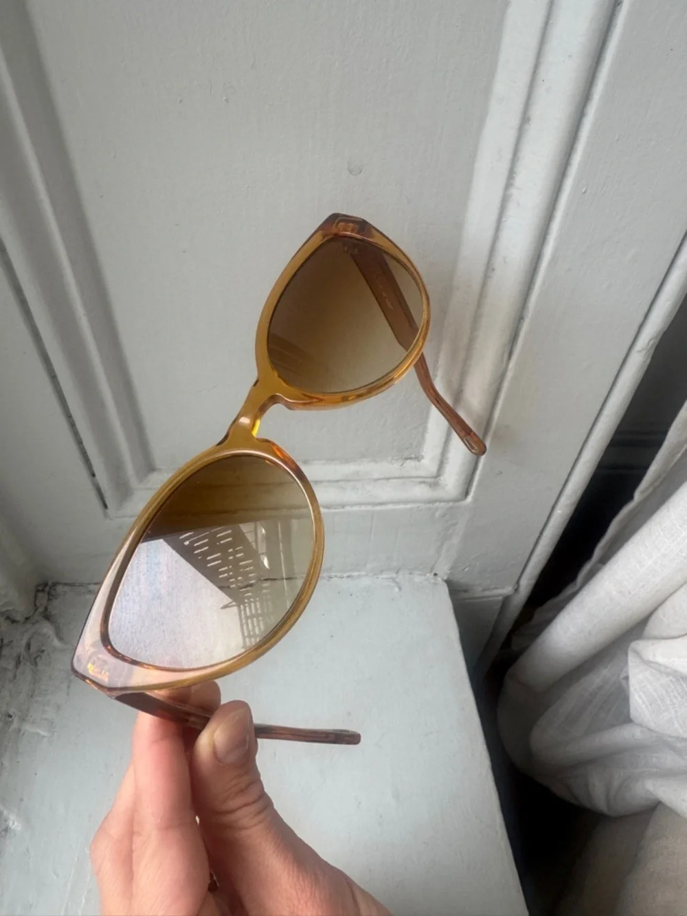 Chloe Amber Cat-Eye Sunglasses - Picture 7 of 7